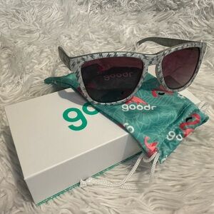 Goodr sunglasses We Are Shocked - New
